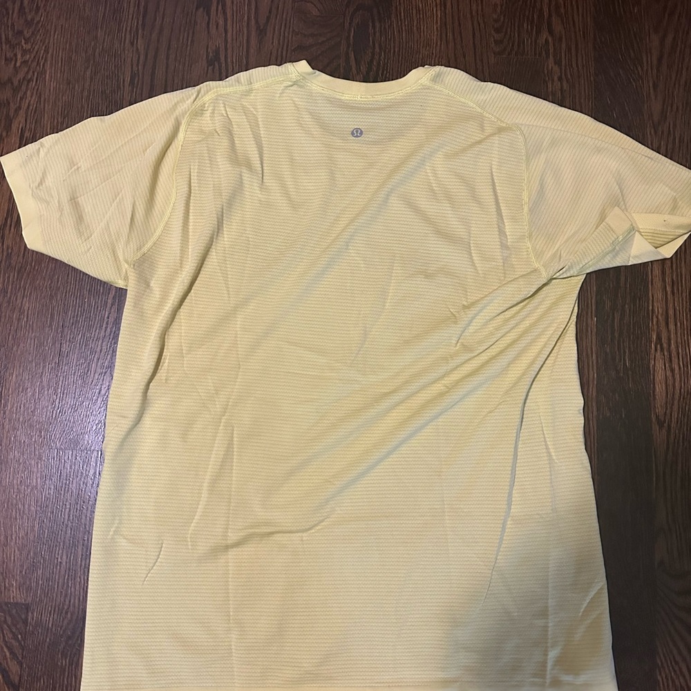 Lululemon T Yellow